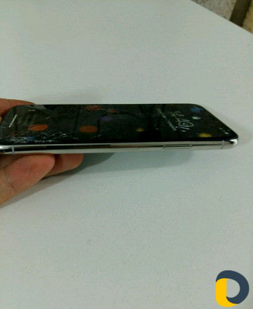 Замена стекла iPhone X Разбитые стекла экраны