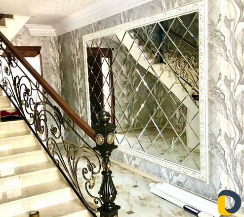 Зеркальное оформление стен. Резка стекла и зеркал