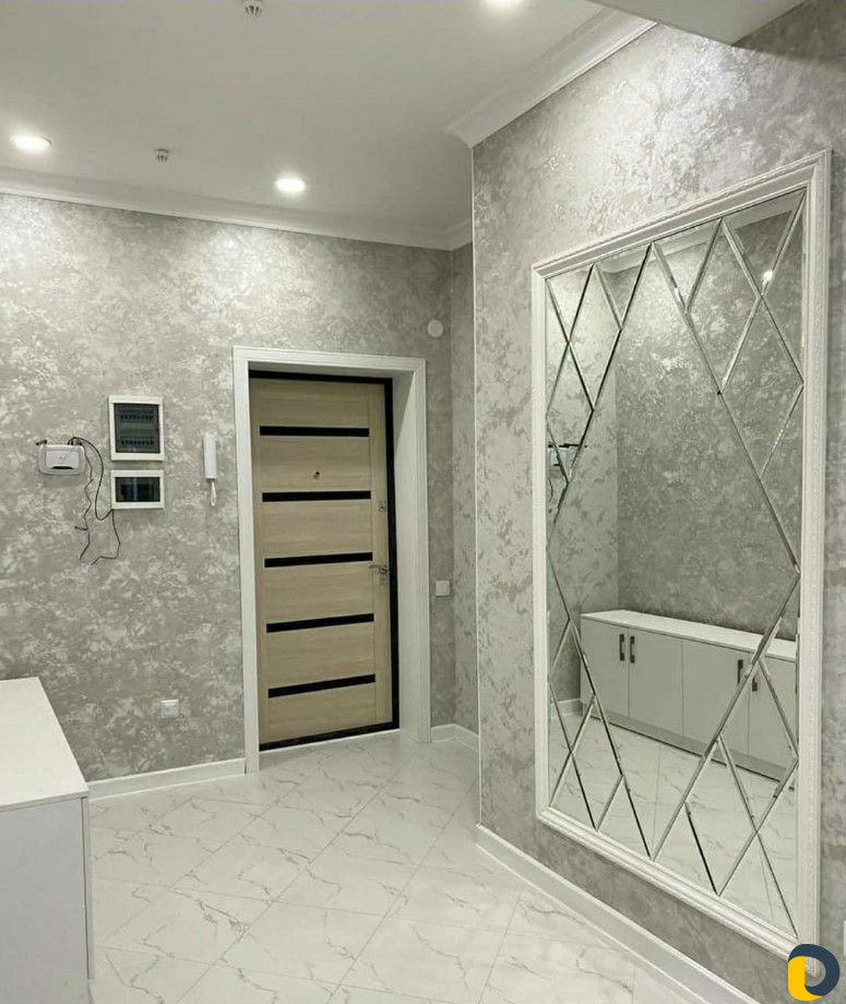 Зеркальное оформление стен. Резка стекла и зеркал