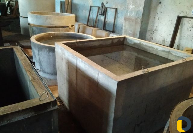 Ж/Бетонные кольца, люки, шпалера разных диаметров