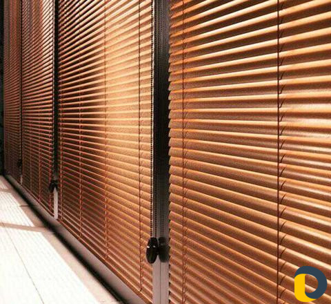 Жалюзи и рулонные шторы от произ-ля