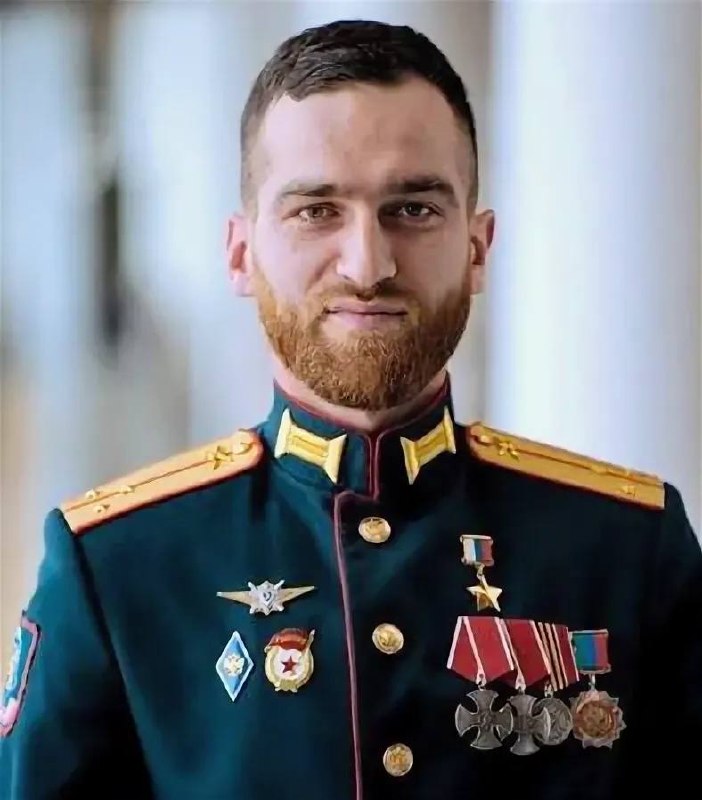 🤝Редакция ЧТД поздравляет Героя Российской Федерации, временно исполняющего обязанности министра по национальной политике и делам религий Республики — фото 4